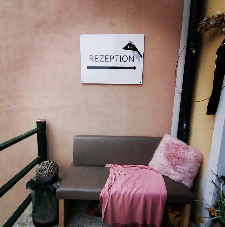 Taferne In Koestendorf - Ferienwohnung Monteurzimmer Ноймаркт ам Валерзее Екстериор снимка