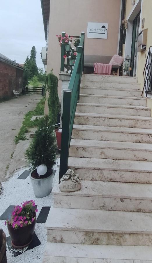 Taferne In Koestendorf - Ferienwohnung Monteurzimmer Ноймаркт ам Валерзее Екстериор снимка